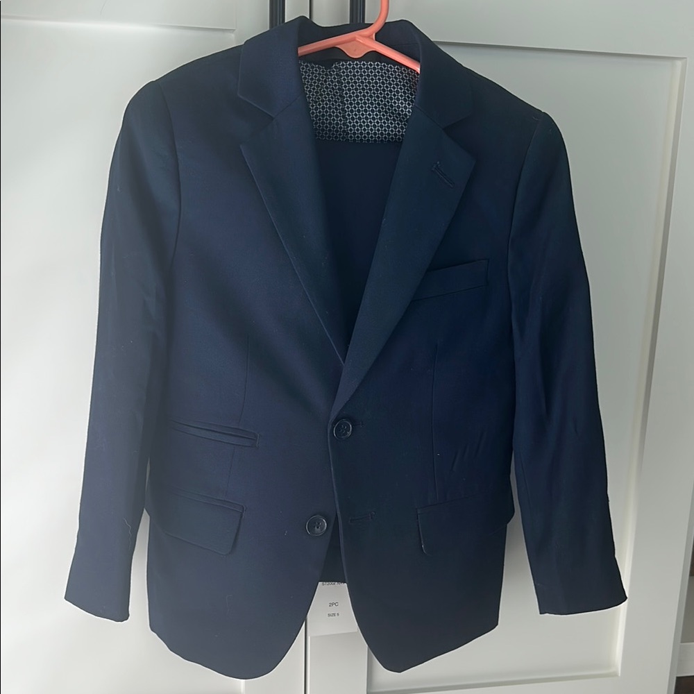 Isaac Mizrahi Boys 5T Navy Blue 2 Piece Suit Modern Fit Structured Design